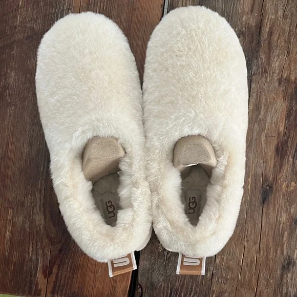 UGG Cream Fuzzy Slippers with Tan Accents - Picture 3 of 6